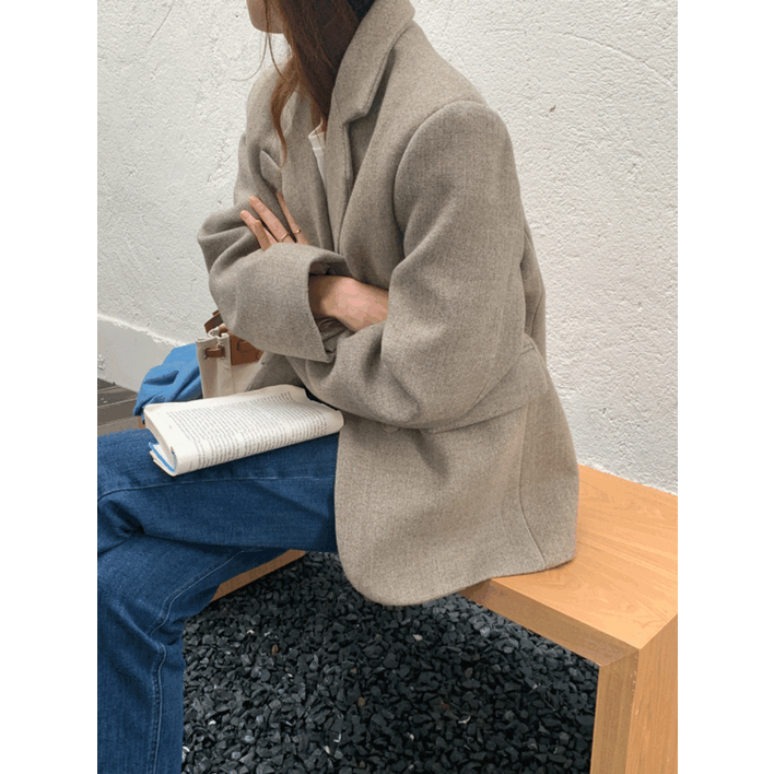 겨울 루즈핏 투버튼 테일러드 코트 겨울 루즈핏 투버튼 테일러드 코트