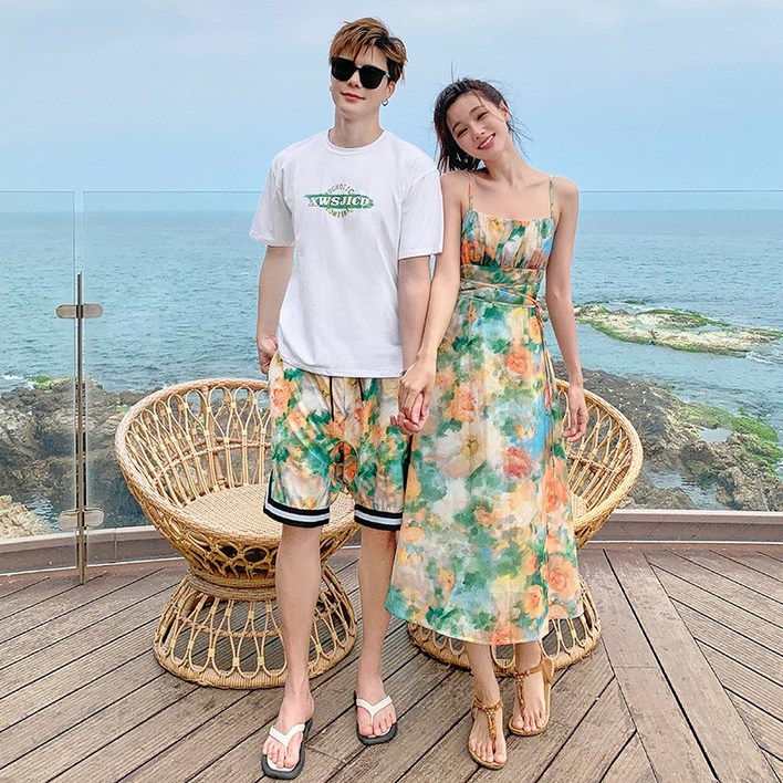 여름 커플룩 허니문 바캉스 비치웨어 티셔츠끈 롱 원피스 하와이안 커플 여행 유화 시리즈