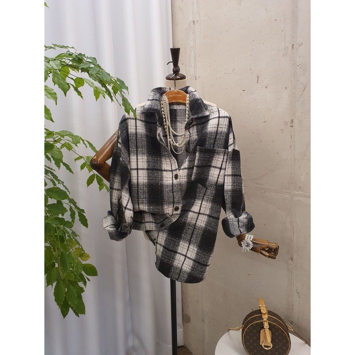 [무배] 포머드 체크 포켓 루즈핏 긴팔 셔츠 남방