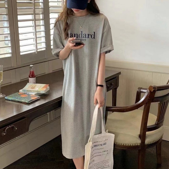 후암마켓 스탠다드 레터링 데일리 반팔 롱 원피스 루즈핏 후암마켓 스탠다드 레터링 데일리 반팔 롱 원피스 루즈핏