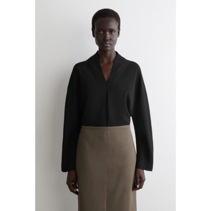 COS 코스 1305883001 드레이프 칼라 블라우스 - 블랙 214109