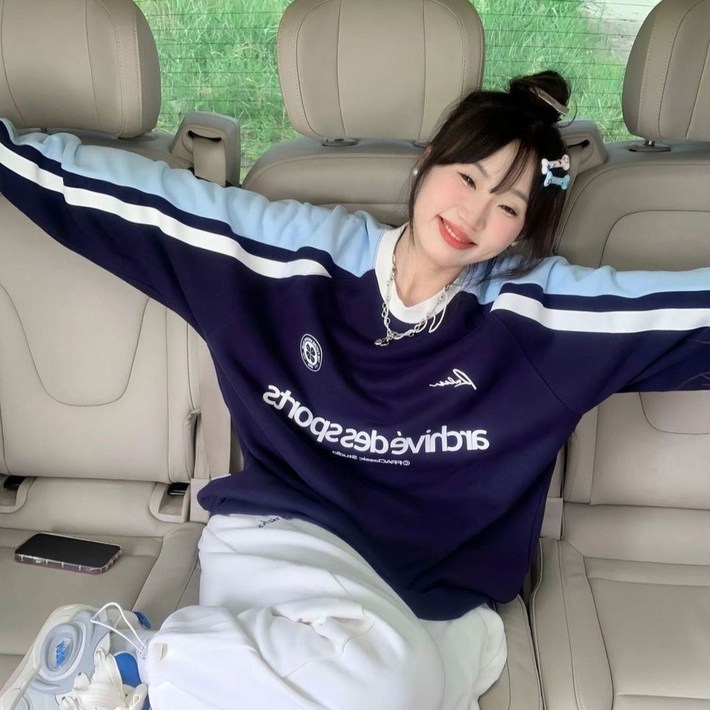 피어니스트 레트로 투톤 배색 라운드 스트리트 맨투맨