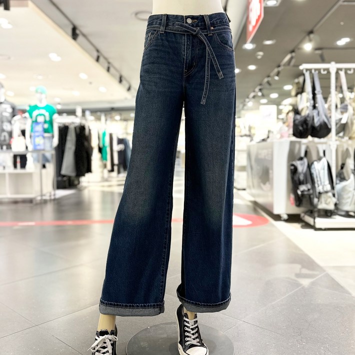 리바이스   가을  여성 와이드팬츠 4종 요즘 가장 트렌디한 XL핏 프리미엄라인 청바지 데님팬츠 끈포함  A87010030  NC강서 리바이스