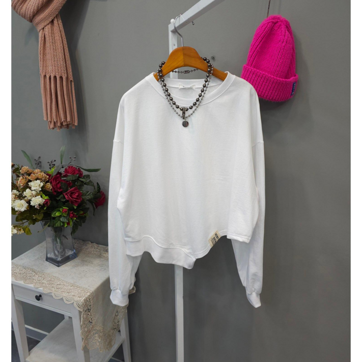 여성용 언발란스 사선 오버핏 라운드넥 면 긴팔 맨투맨