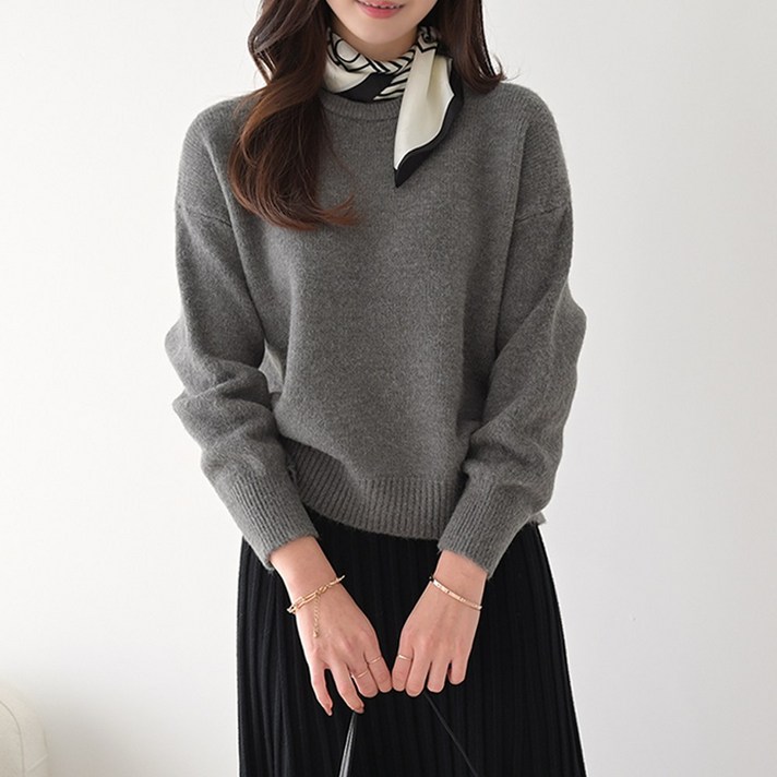 데일리앤 모티드 데일리 여성 기본 라운드 니트티 루즈핏 겨울 스웨터 데일리앤 모티드 데일리 여성 기본 라운드 니트티 루즈핏 겨울 스웨터