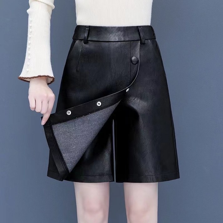 에쥬아 가죽 숏 치마바지 5부 레더 랩치마 데일리룩 반바지