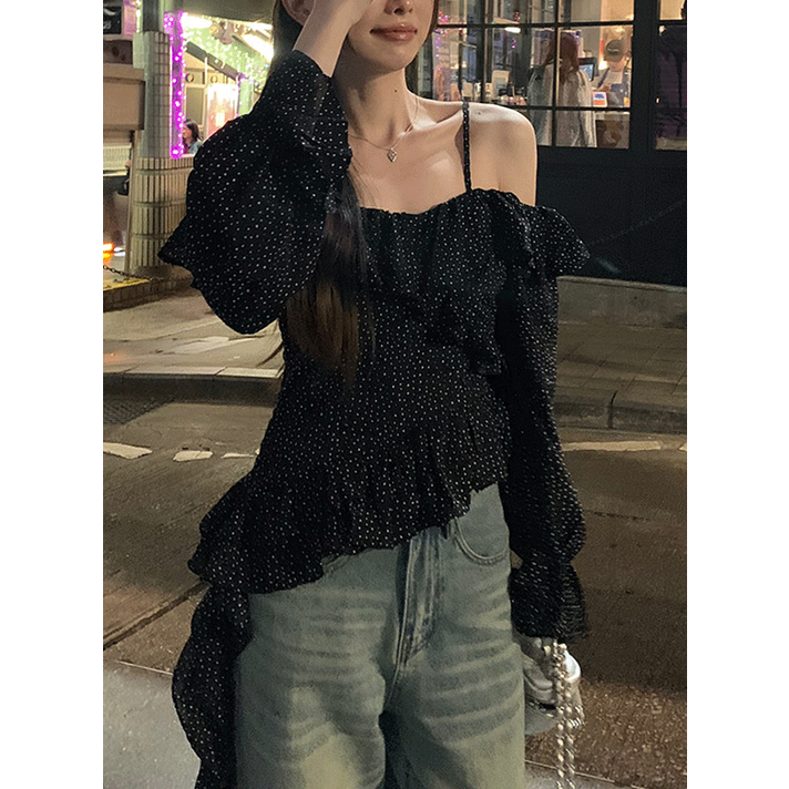튜리 프릴 오프숄더 블라우스