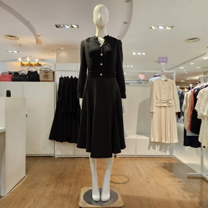 MB4XOPMD04Z니트배색플레어원피스