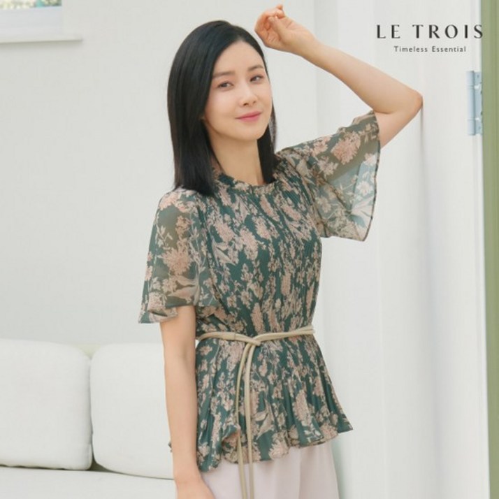 KT알파쇼핑LE TROIS24SS  르투아 플리츠 블라우스 3종