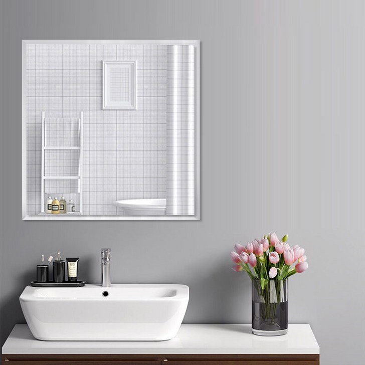 못이 필요 없는 욕실 거울