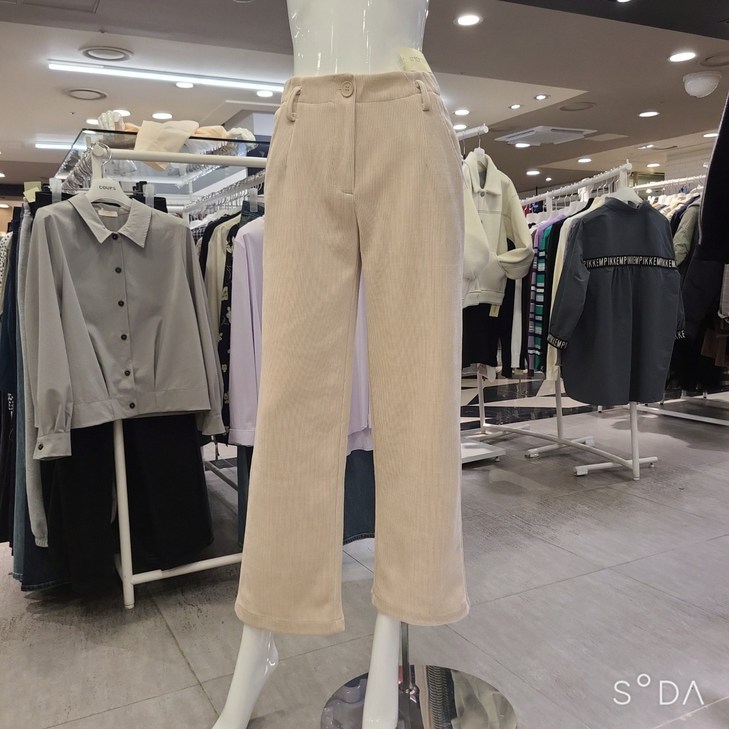 꾸즈 NC중앙로 코듀로이 와이드팬츠 TPA92P3